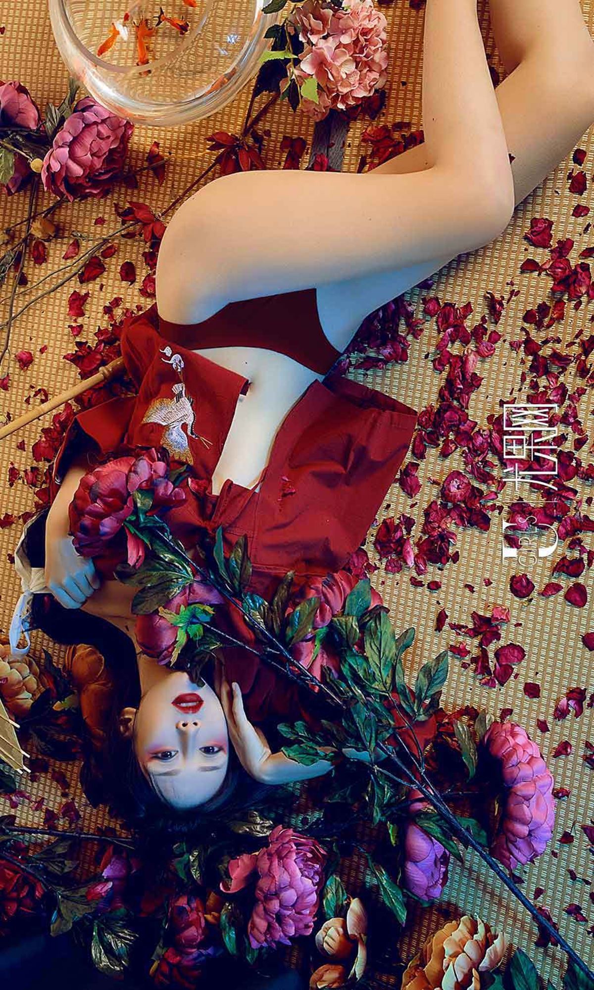 [Ugirls尤果网] 爱尤物专辑 2019.02.14 NO.1366 豌豆公主 姹紫嫣红